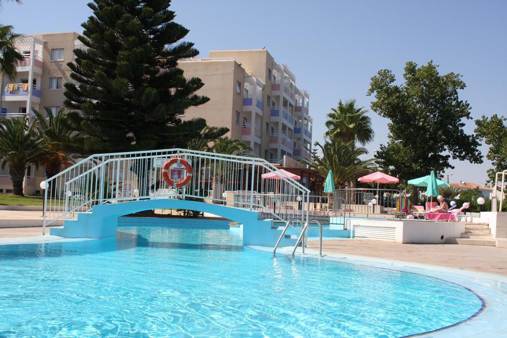 Astreas Beach Hotel Apartments Protaras Ngoại thất bức ảnh
